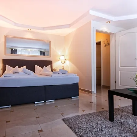 Szálloda Hotel-restaurant Am Koenigshof 4*