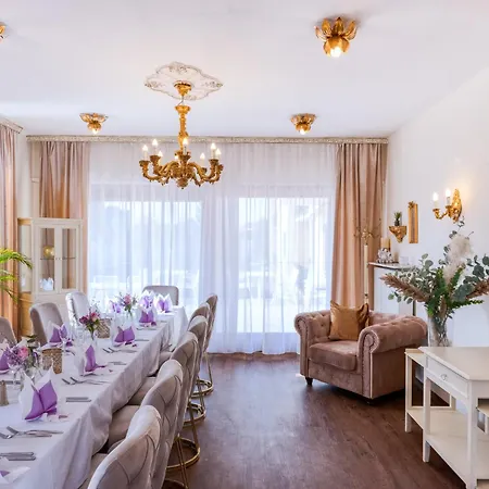 Hotel Hotel-restaurant Am Koenigshof 4*