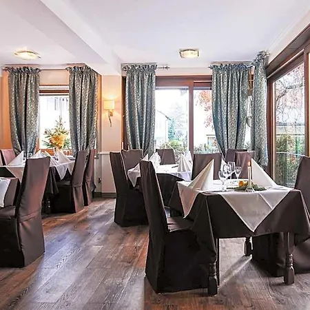 Hotel-restaurant Am Koenigshof 4*