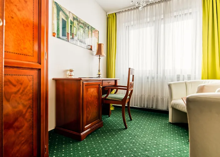 Hotel-restaurant Am Koenigshof Hotel Viernheim